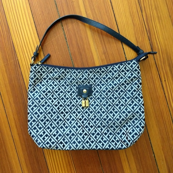 Tommy Hilfiger Handbags - Nautical Hilfiger Patterned Purse